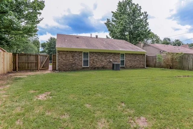 $1,380 | 4511 Country Brook Drive, Memphis, TN 38141