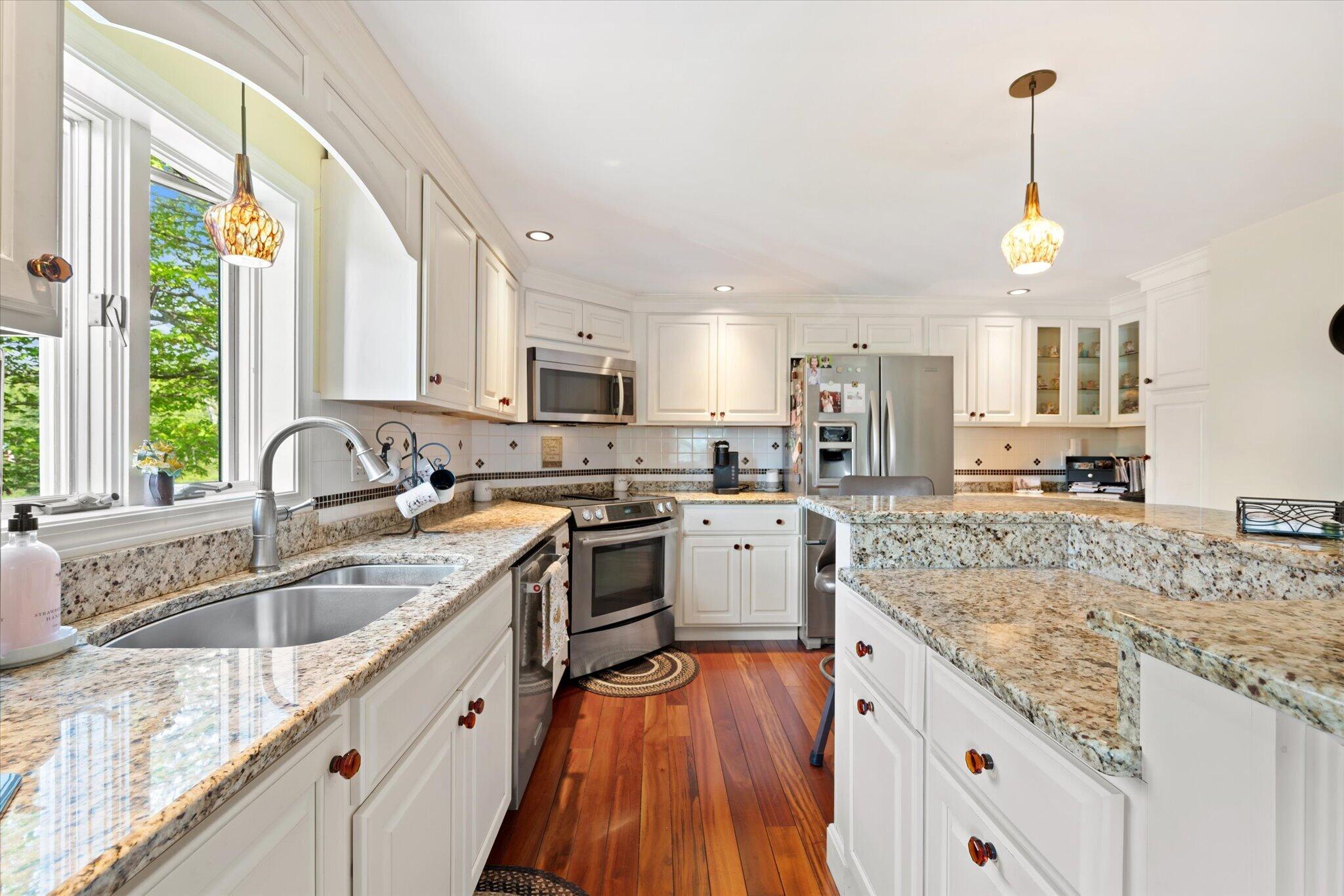 282 Bar Harbor Road Trenton, ME 04605 - Photo 9 of 56 21-Kitchen