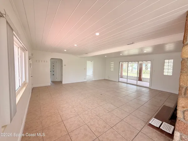 $3,350 | 100 Tampa Avenue, Indialantic, FL 32903