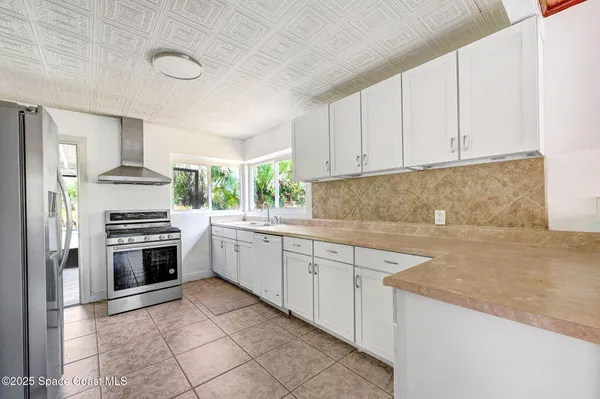 $3,350 | 100 Tampa Avenue, Indialantic, FL 32903