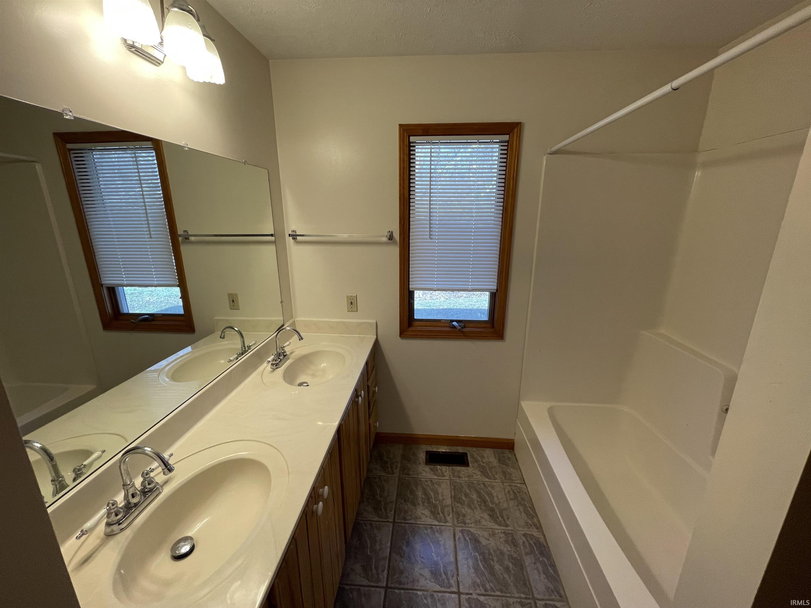 5893 South Black Ankle Road Bloomfield, IN 47424 - Photo 23 of 35