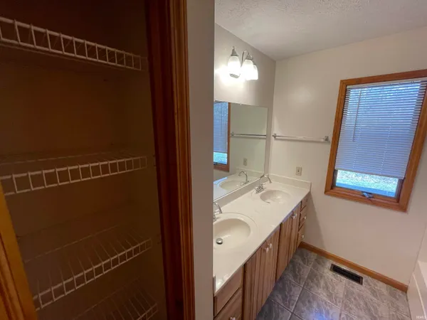 $2,700 | 5893 South Black Ankle Road, Bloomfield, IN 47424