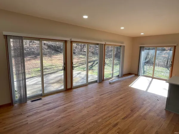 $2,700 | 5893 South Black Ankle Road, Bloomfield, IN 47424