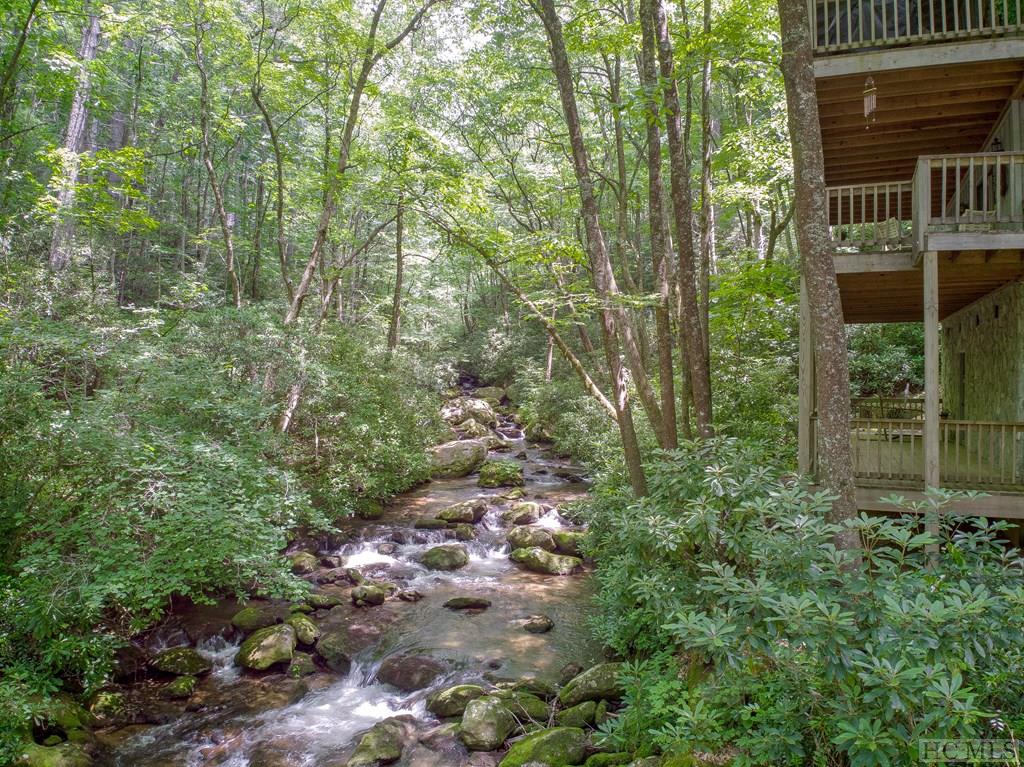 229 Dills Road Highlands, NC 28741 - Photo 31 of 32 Gallery Image 31
