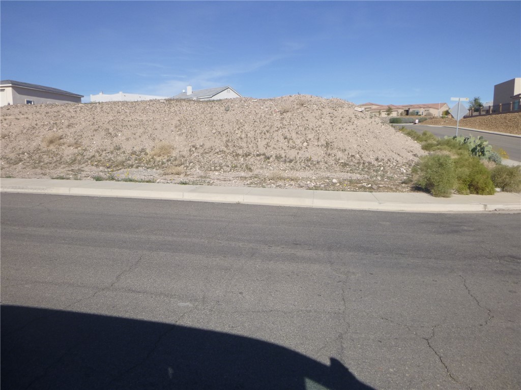 2677 Pegasus Ranch Road Bullhead City, AZ 86429 - Photo 5 of 9
