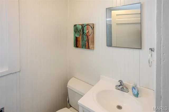 $1,800 | 1620 Clawson Street, Alton, IL 62002