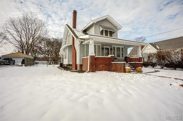$1,800 | 1620 Clawson Street, Alton, IL 62002
