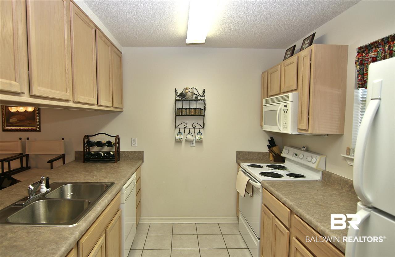 9576 Villas Drive Foley, AL 36535 - Photo 3 of 17