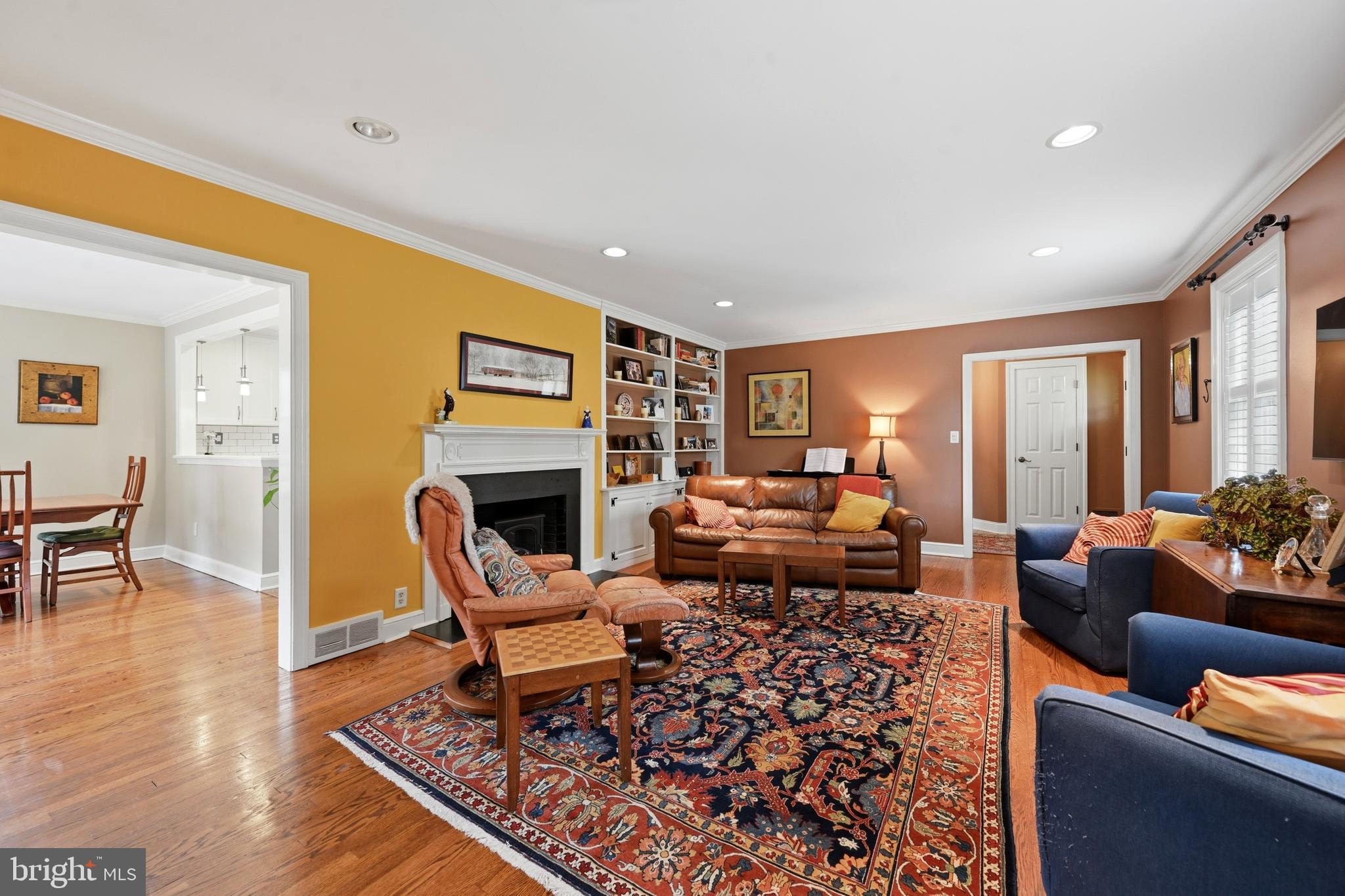 112 Edgewood Road Wilmington, DE 19803 - Photo 3 of 29 Spacious LR with Fire Place & recessed Lighting