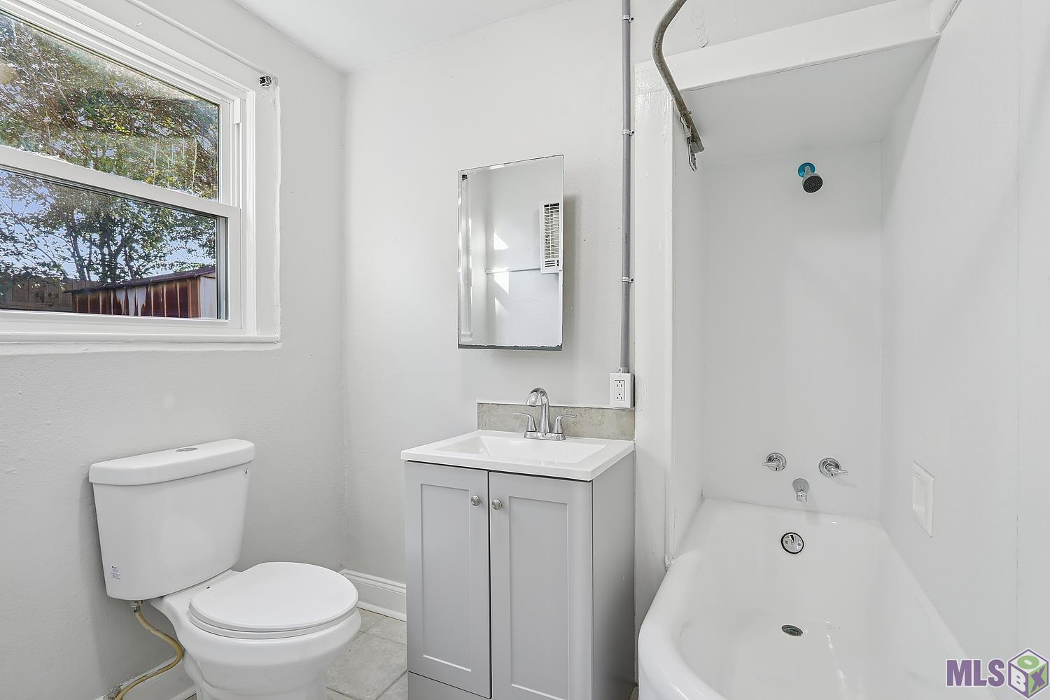 4094 Convention Street Baton Rouge, LA 70806 - Photo 7 of 10