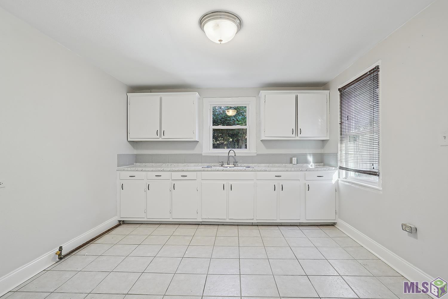 4094 Convention Street Baton Rouge, LA 70806 - Photo 9 of 10