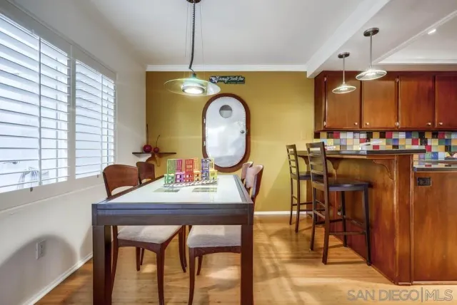 $799,800 | 220 Lemon Grove, Irvine, CA 92618