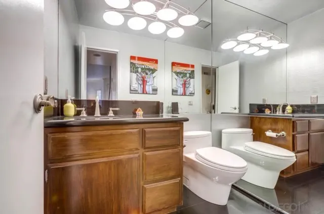 $799,800 | 220 Lemon Grove, Irvine, CA 92618