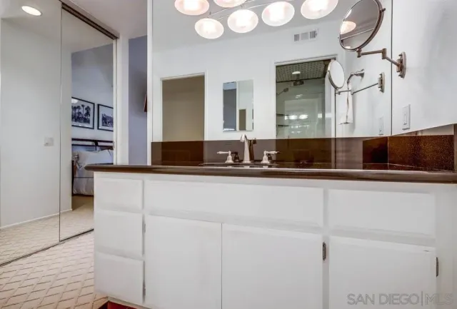 $799,800 | 220 Lemon Grove, Irvine, CA 92618