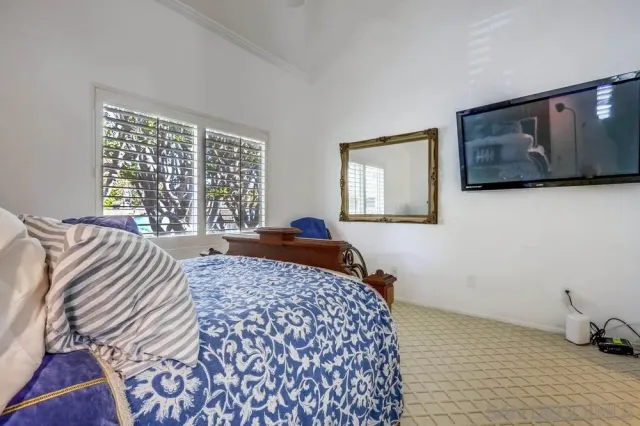 $799,800 | 220 Lemon Grove, Irvine, CA 92618