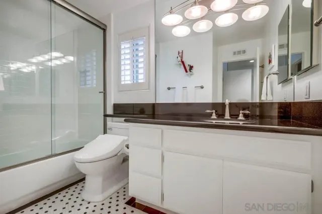 $799,800 | 220 Lemon Grove, Irvine, CA 92618