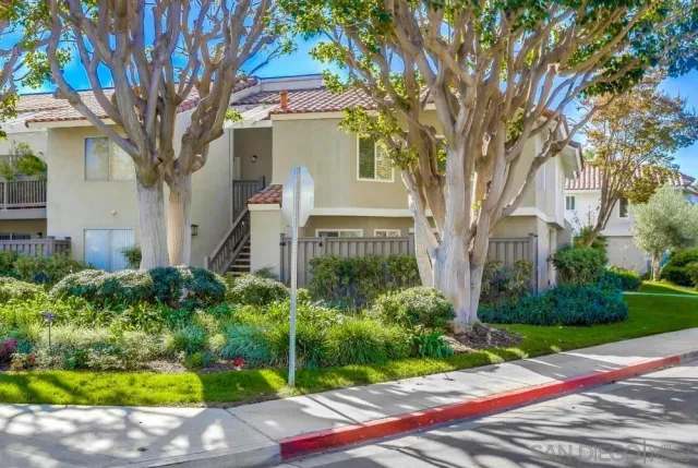 $799,800 | 220 Lemon Grove, Irvine, CA 92618