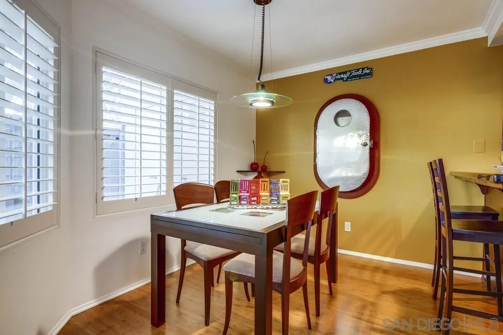 220 Lemon Grove Irvine, CA 92618 - Photo 6 of 20