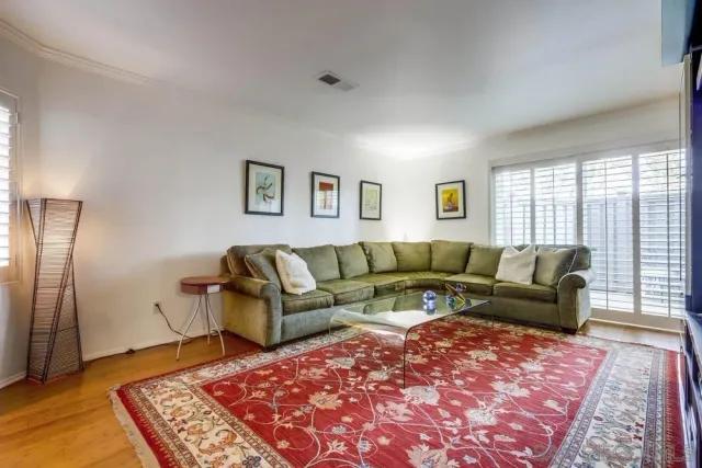 $799,800 | 220 Lemon Grove, Irvine, CA 92618