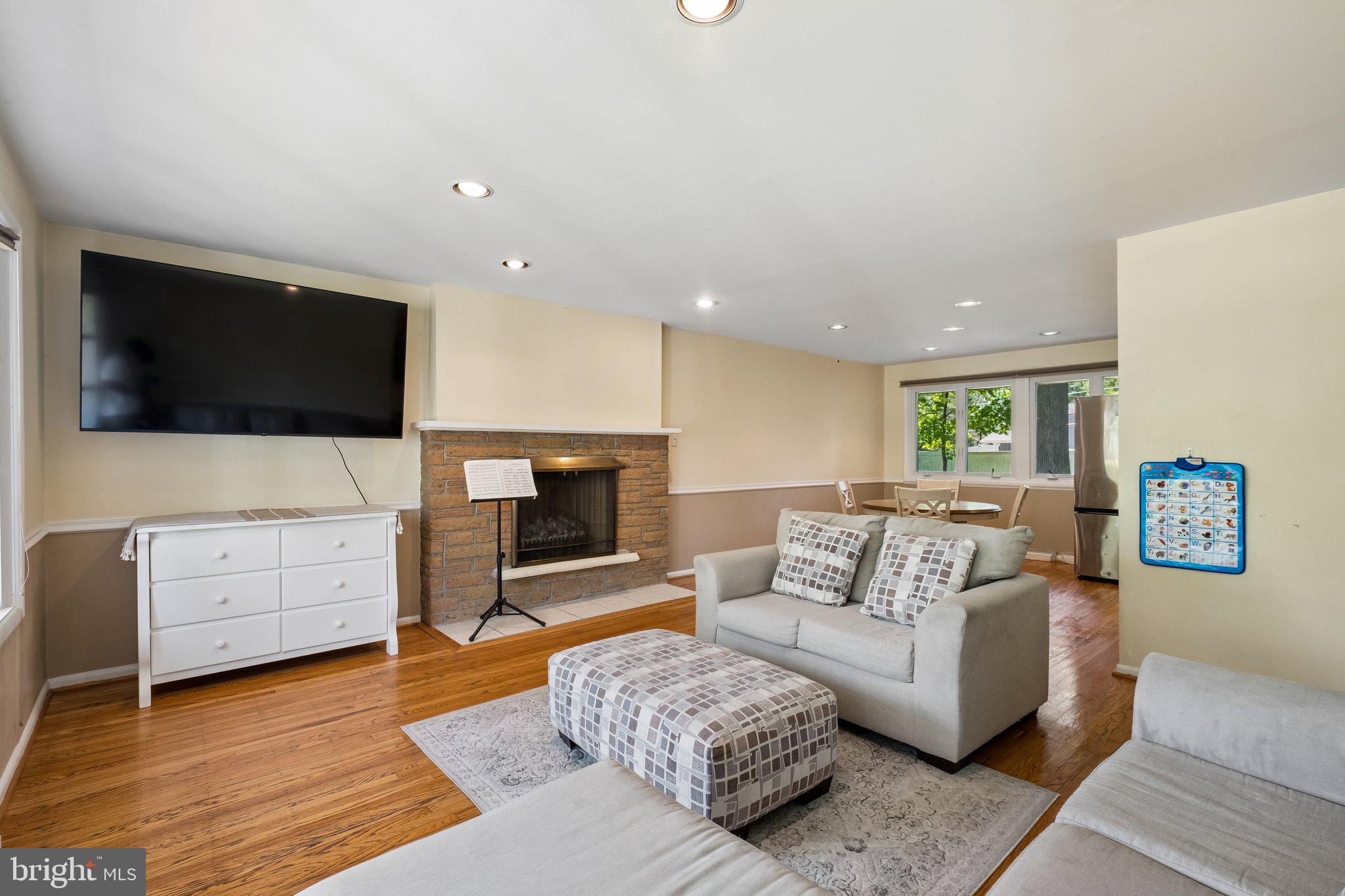1076 Devon Road Jenkintown, PA 19046 - Photo 10 of 51 Gallery Image 10
