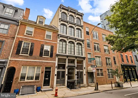 $799,900 | 225 Race Street, Unit 400, Philadelphia, PA 19106