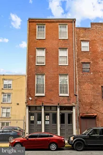 $799,900 | 225 Race Street, Unit 400, Philadelphia, PA 19106