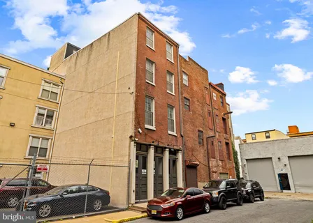 $799,900 | 225 Race Street, Unit 400, Philadelphia, PA 19106