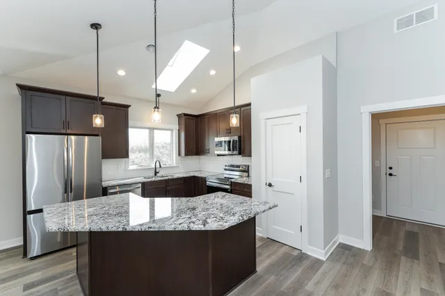 $445,000 | 877 Picadilly Lane Northwest, Rochester, MN 55901