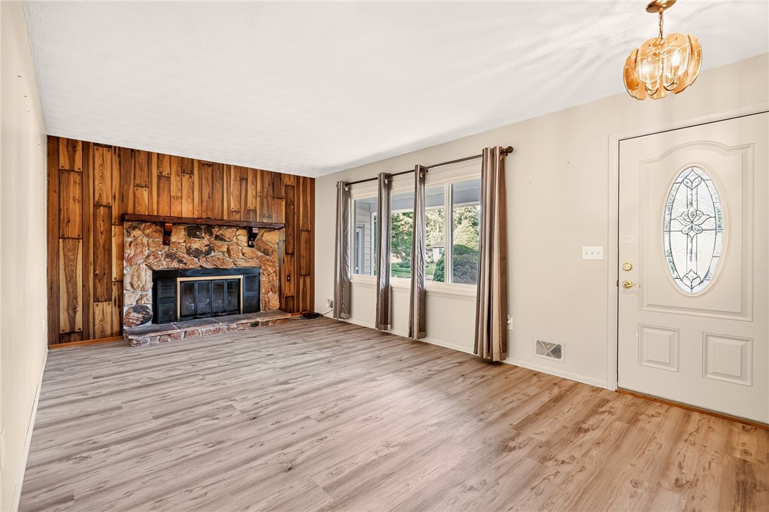 16 Ramsgate Drive Gates, NY 14624 - Photo 2 of 20 Gallery Image 2