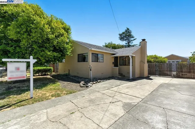 $680,000 | 15967 Paseo Del Campo, San Lorenzo, CA 94580