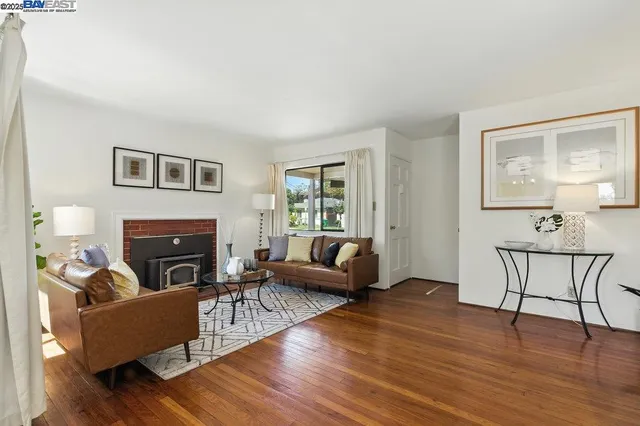 $680,000 | 15967 Paseo Del Campo, San Lorenzo, CA 94580