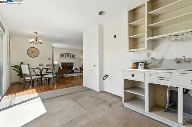 $680,000 | 15967 Paseo Del Campo, San Lorenzo, CA 94580