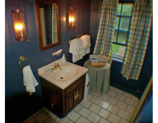 655 Belknap Road Framingham, MA 01701 - Photo 7 of 24 Gallery Image 7