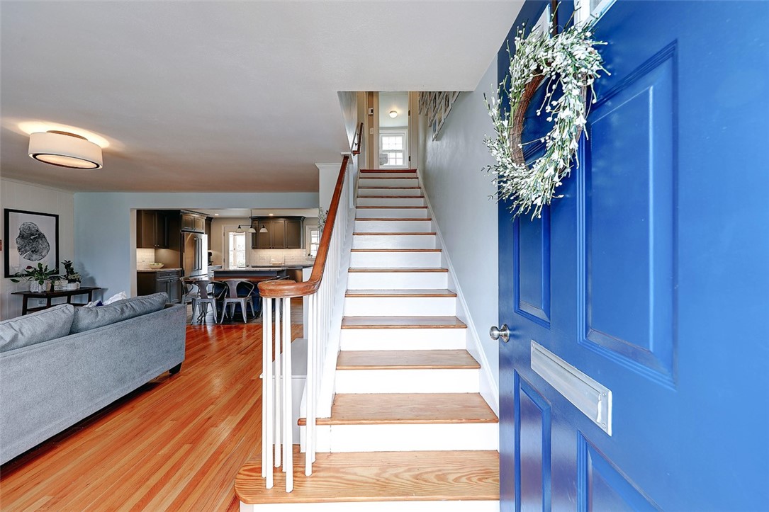 30 Landon Road Warwick, RI 02888 - Photo 2 of 45