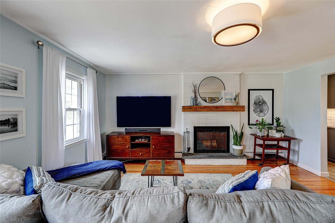 30 Landon Road Warwick, RI 02888 - Photo 6 of 45