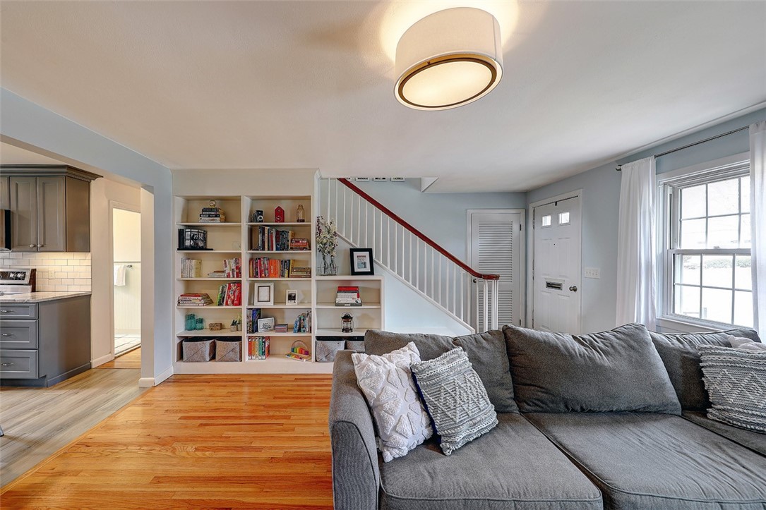 30 Landon Road Warwick, RI 02888 - Photo 7 of 45