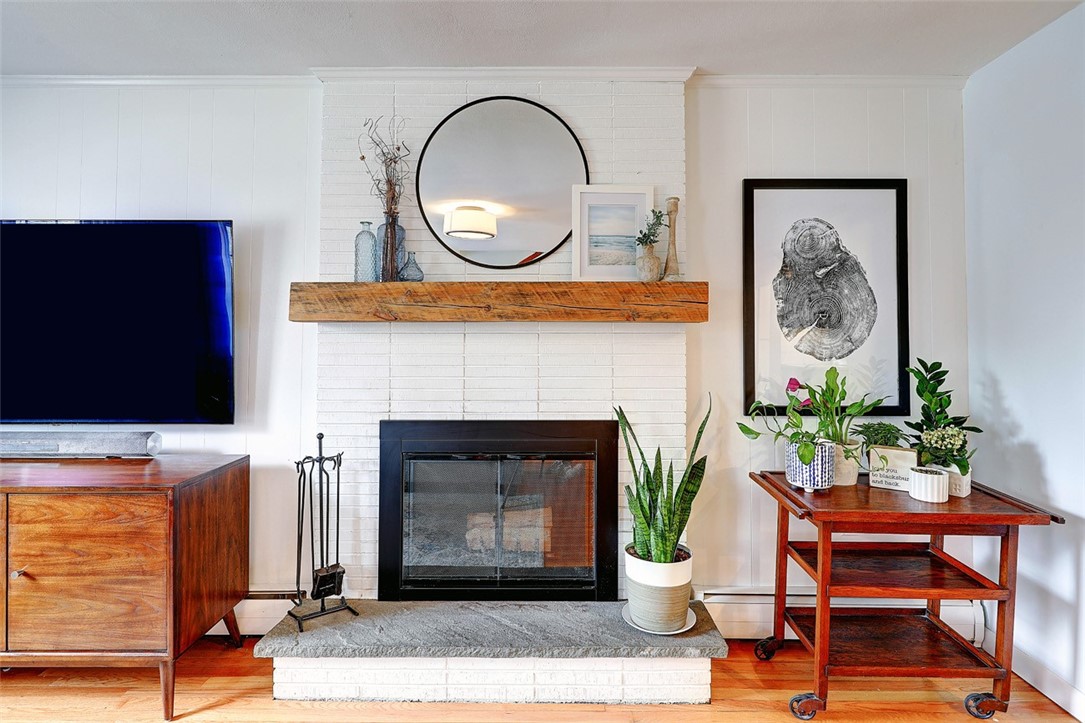 30 Landon Road Warwick, RI 02888 - Photo 9 of 45