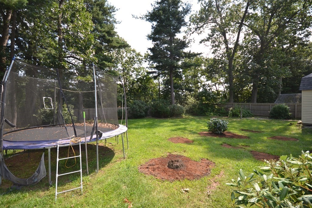 77 Kerry Drive Springfield, MA 01118 - Photo 29 of 33 Gallery Image 29