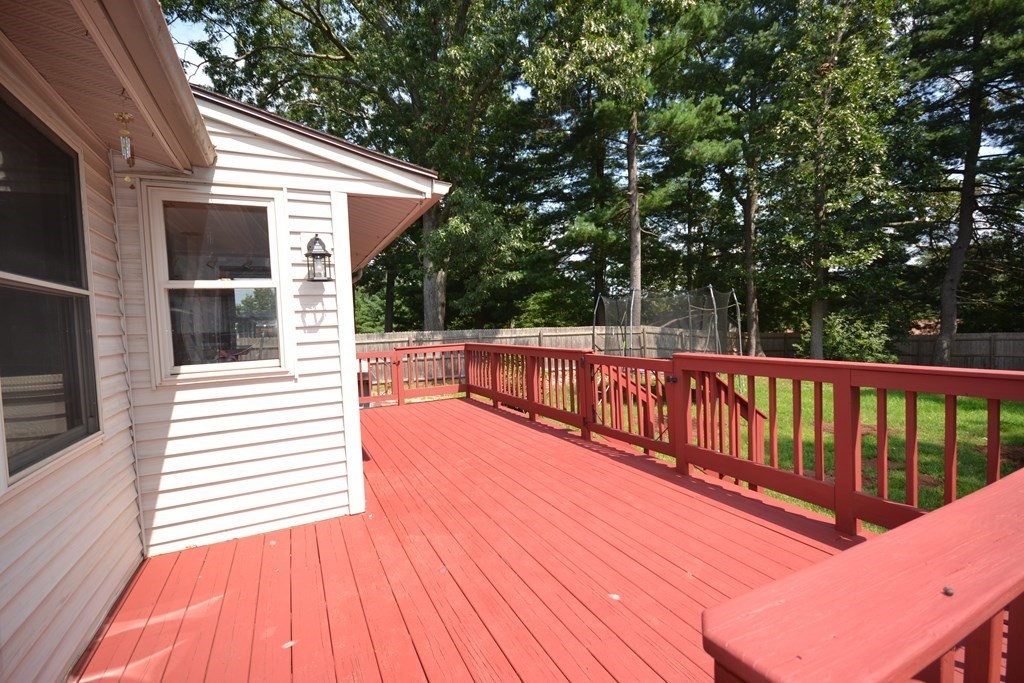 77 Kerry Drive Springfield, MA 01118 - Photo 31 of 33 Gallery Image 31