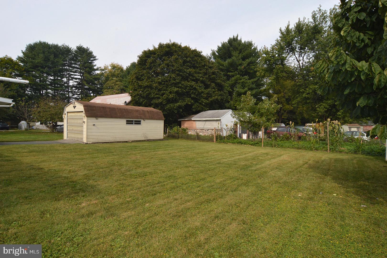 903 Fritztown Road Reading, PA 19608 - Photo 26 of 31