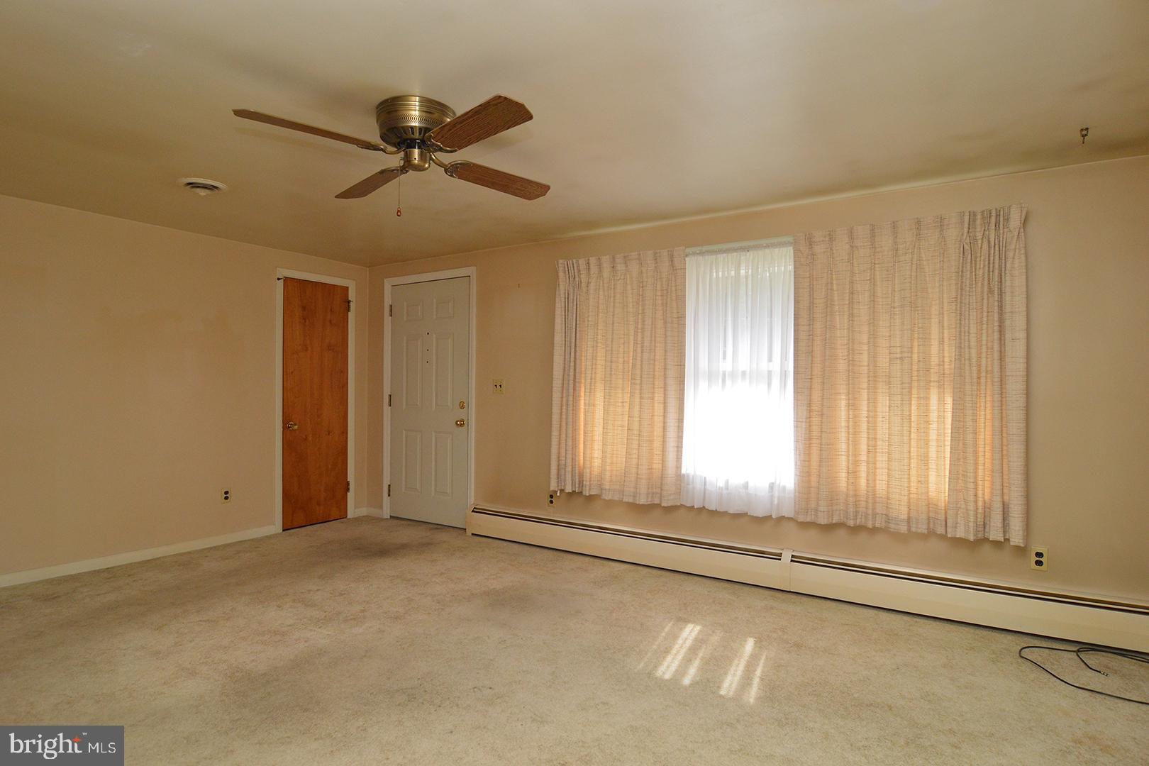 903 Fritztown Road Reading, PA 19608 - Photo 7 of 31