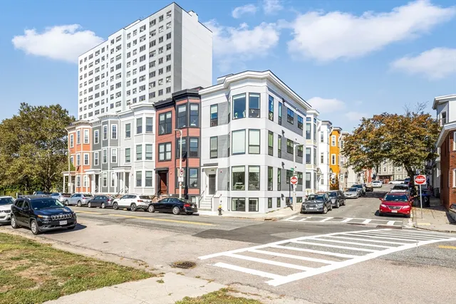 $2,700 | 1430 Columbia Road, Unit 1, Boston, MA 02127