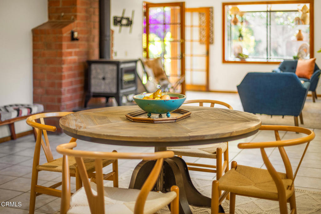 40 Almond Avenue Oak View, CA 93022 - Photo 15 of 30 a dining room with furniture and window