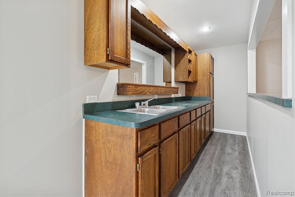 15635 Martinsville Road Belleville, MI 48111 - Photo 37 of 75