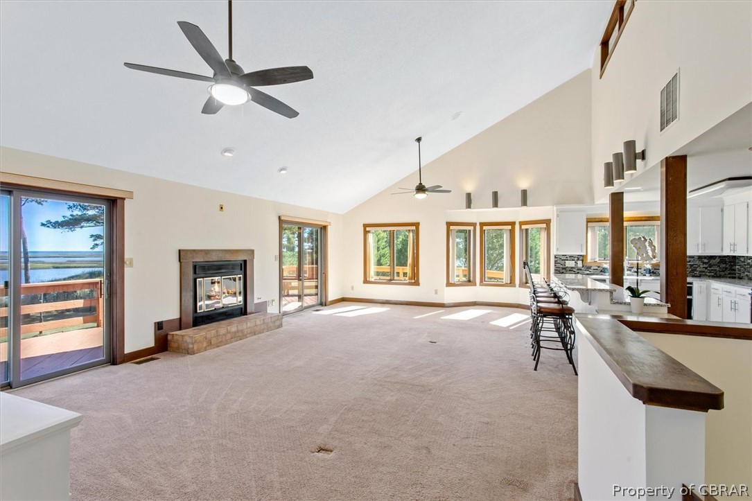 4203 Seaford Road Seaford, VA 23696 - Photo 11 of 50