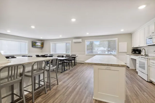 $297,000 | 5420 3 Points Boulevard, Unit 232, Mound, MN 55364