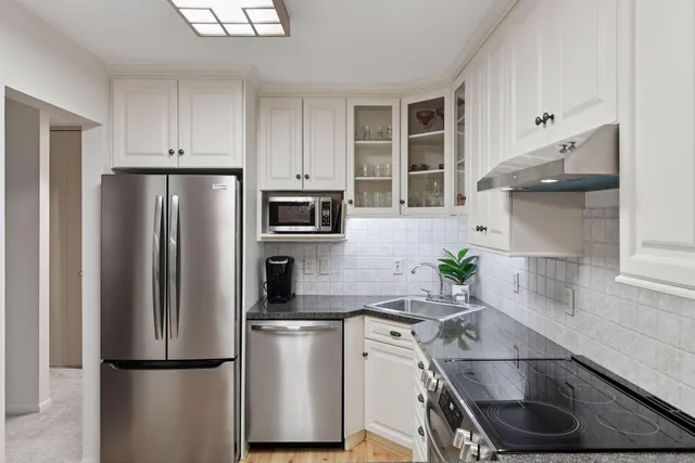 $297,000 | 5420 3 Points Boulevard, Unit 232, Mound, MN 55364