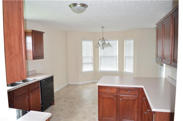 4255 Turnberry Road Lebanon, TN 37090 - Photo 4 of 11 Kitchen also has a Breakfast Nook with Bay Window!