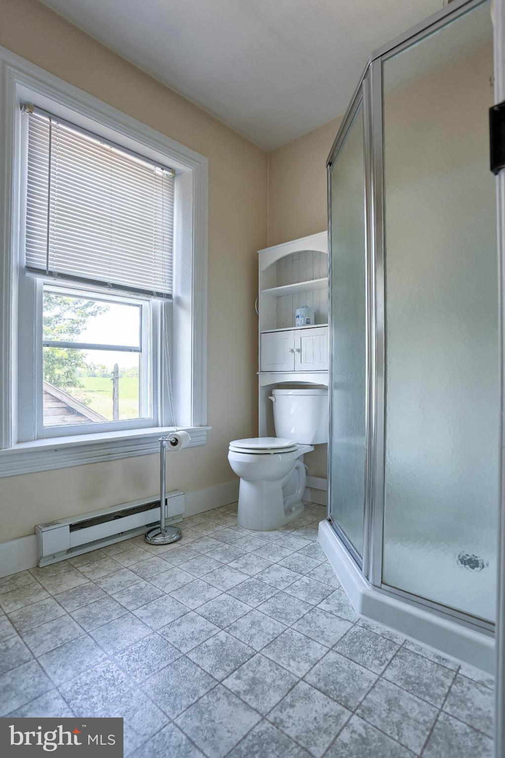 1114 Shinham Road Greencastle, PA 17225 - Photo 16 of 30 Bath