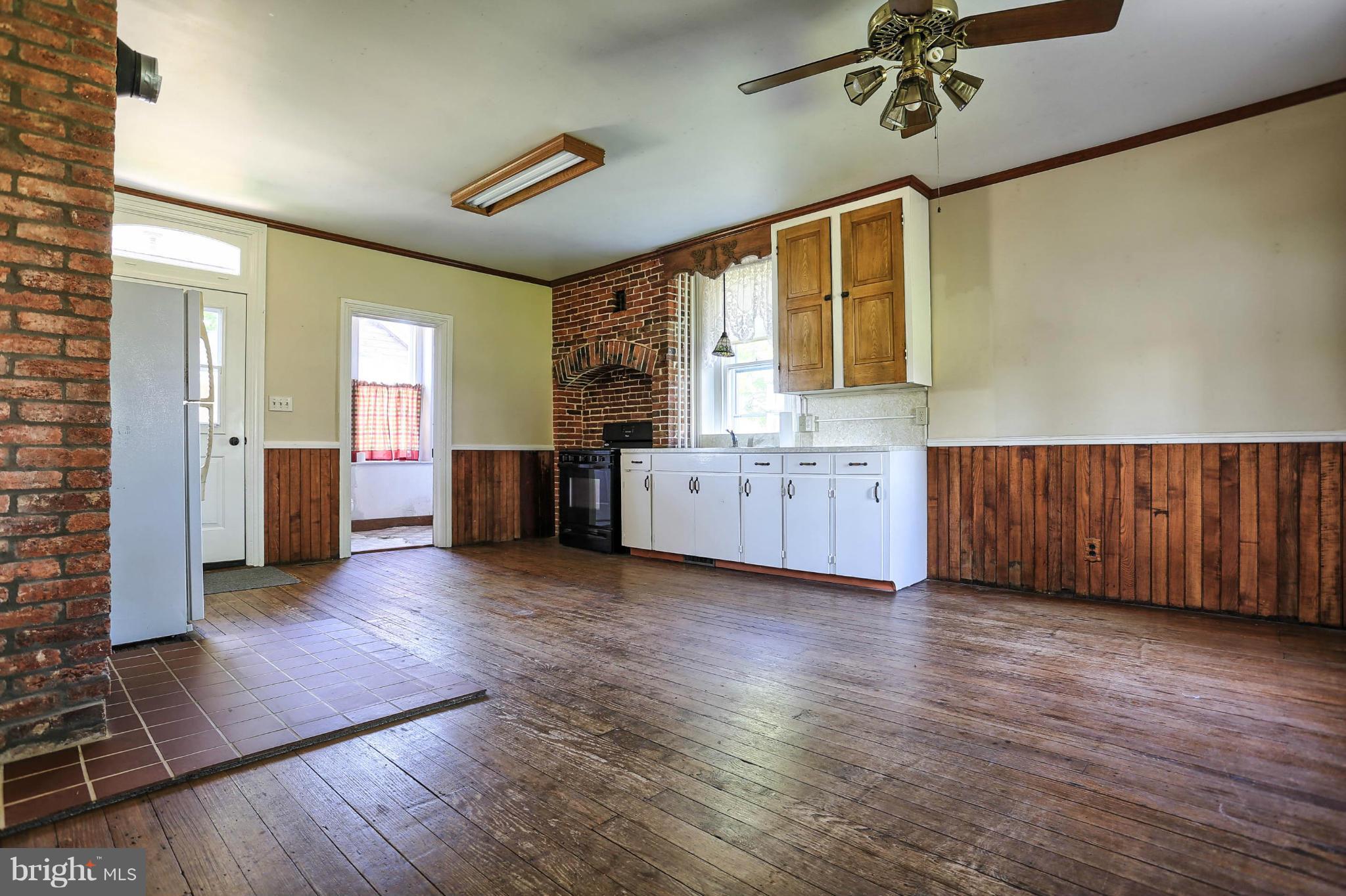 1114 Shinham Road Greencastle, PA 17225 - Photo 9 of 30 Kitchen